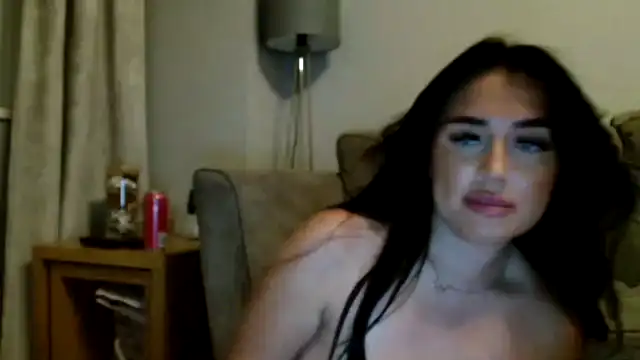 Ellebloom – [Myfreecams] Russian Girl Finger First Time – 2025-11-22 12:22:05