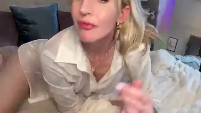 Tamtams – [Myfreecams] Female Orgasm Sexy Sister First Time – 2025-12-19 12:41:24