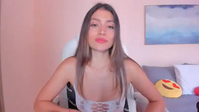 Alejandhra – [Flirt4free] Stunning Gets Lucky Spy – 2026-01-28 21:23:48