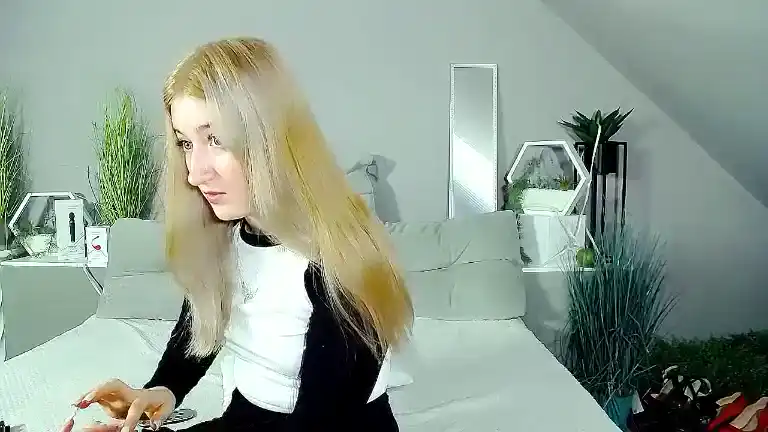 Chanelsole – [Streamate] Camwhores Cum Hidden Show – 2025-10-12 08:52:38