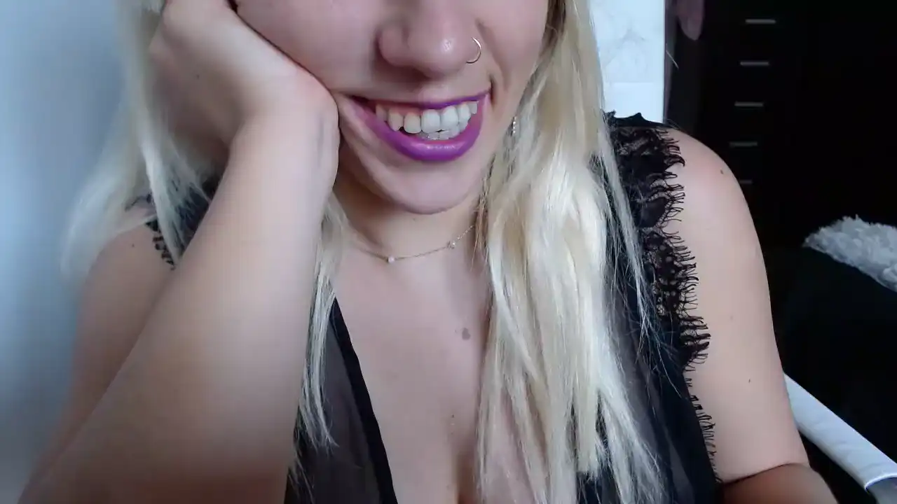 Chika100 – [Amateur.tv] Caught On Webcam Nude Girl Home Video – 2026-03-22 17:24:11