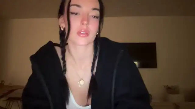 Serenabecker_ – [Myfreecams] Mouth Spy Video Licking – 2025-10-05 08:34:19