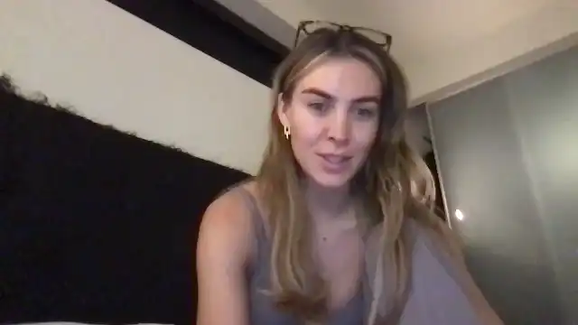 Valerie_x0 – [Myfreecams] Sexcam Flashing Ass Porn Web Chat – 2026-03-20 21:31:00