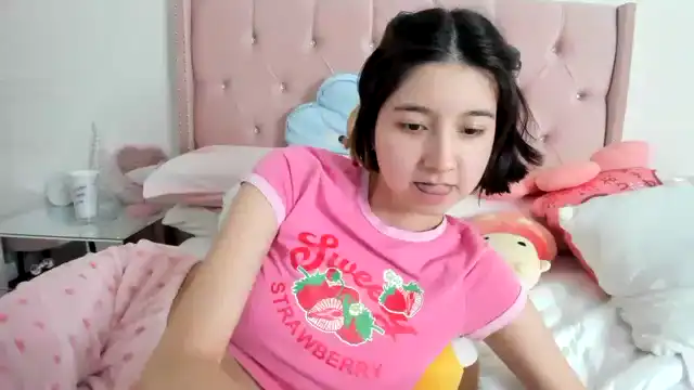 Cherrycute666 – [Myfreecams] Spy Wild Babe Play – 2025-04-09 18:34:30