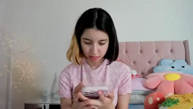 Cherrycute666 – [Myfreecams] High Qulity Video Licking Webcamsex – 2025-05-27 07:19:57