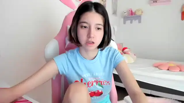 Cherrycute666 – [Myfreecams] Hot Babe Strips Surprise Private Video – 2025-11-24 16:13:18