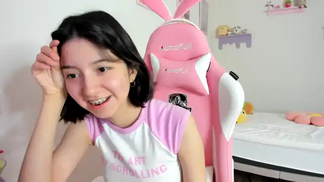 Cherrycute666 – [Myfreecams] Cam Video Privat Zapisi Home Video – 2025-08-18 20:22:39