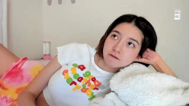 Cherrycute666 – [Myfreecams] Girl Alone Super Cam Clip – 2025-12-18 09:39:04