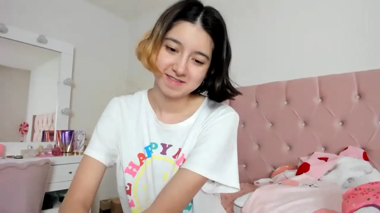 Cherrycute666 – [Myfreecams] Beautiful Cute Webcam Girl New Video – 2025-06-05 16:11:46