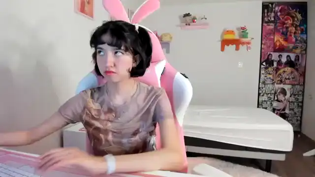 Cherrycute666 – [Myfreecams] Busty Ass Chica – 2025-11-21 12:13:58