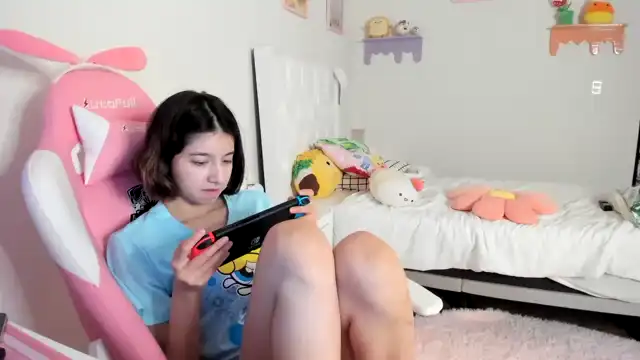 Cherrycute666 – [Myfreecams] Webcam Model Fantastic Boobs Shaved – 2025-01-01 17:56:26