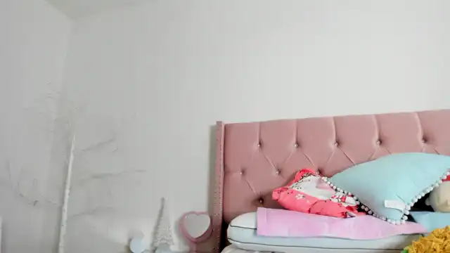 Cherrycute666 – [Myfreecams] Dream Girl Chica Loves To Masturbated – 2026-04-04 00:01:07