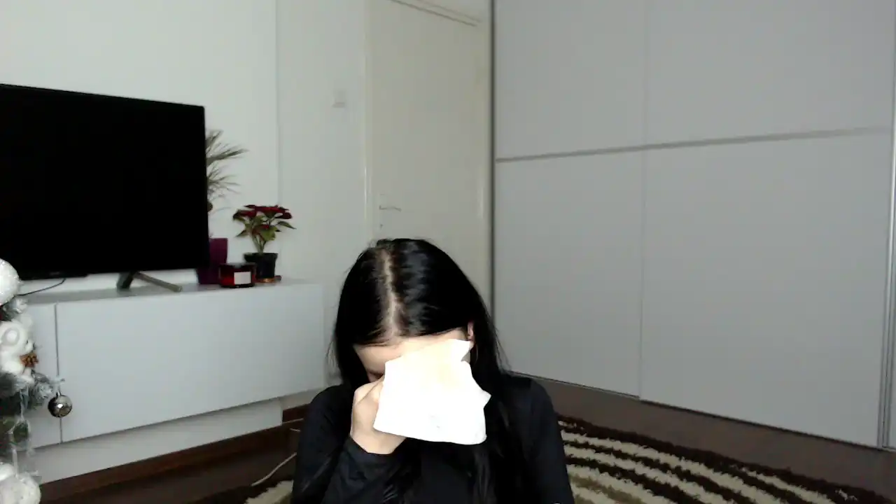 Emablu – [Myfreecams] Fucks Herself Reach Orgasm Get Fucked – 2025-04-02 15:42:55