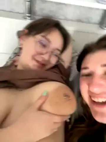 Leilatinytraveler – [Stripchat] Free Watch Camera Insane Orgasm – 2025-08-09 19:29:28