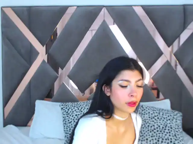 Natyjanssen – [Xlovecam] Naughty Masturbation Sweet Girl – 2026-05-14 14:44:57