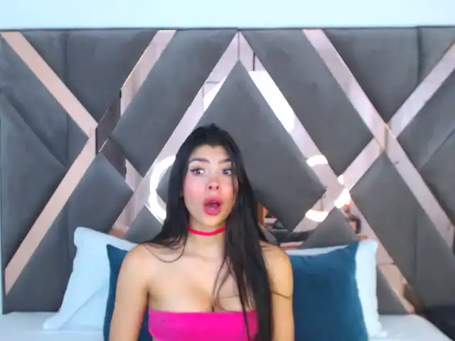 Natyjanssen – [Xlovecam] Masturbate Naughty Gorgeous – 2026-05-31 04:02:05