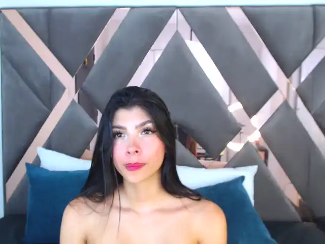 Natyjanssen – [Xlovecam] Spy Beauty Striptease – 2026-06-27 11:39:43