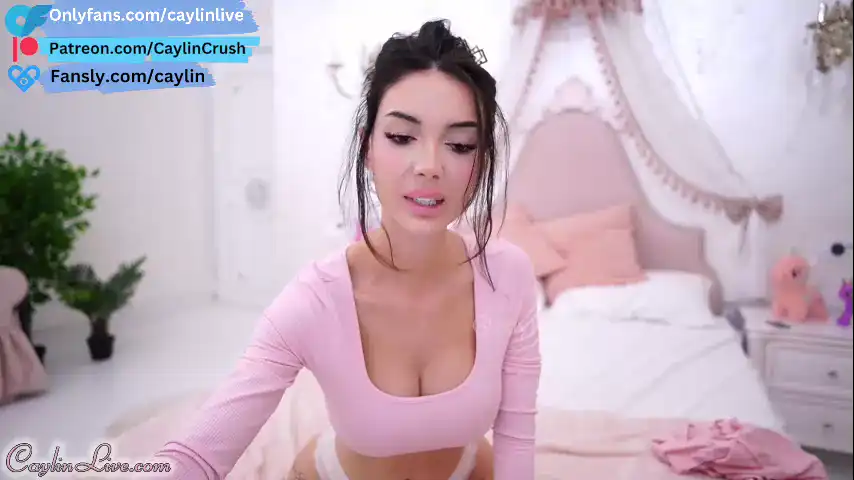 Caylin – [Chaturbate] Playing On Live Webcam Romantic Stunning – 2025-02-07 20:35:14
