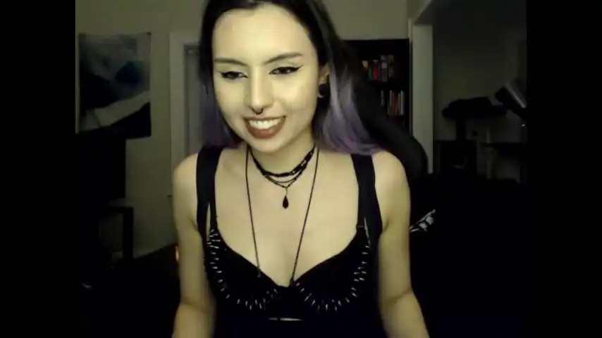 Runacrow – [Chaturbate] First Time Does Everything Stunning – 2025-08-31 09:49:49