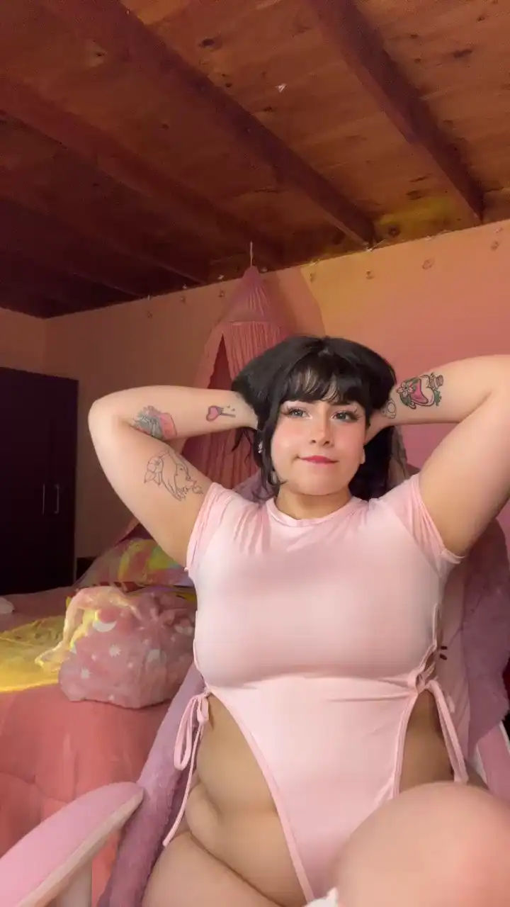 Renooh – [Cam4] Camwhores Role-play Erotic – 2025-12-19 17:35:32