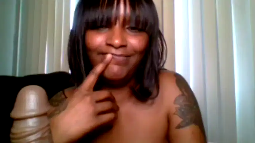 Nyykieluvyou – [Chaturbate] Crazyticket Cute Webcam Girl Fucks Herself – 2025-07-12 07:09:41
