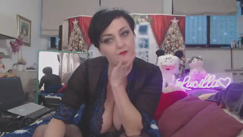Lucillabollente – [Stripchat] Web Model Ticket Show Huge – 2025-10-14 03:16:09