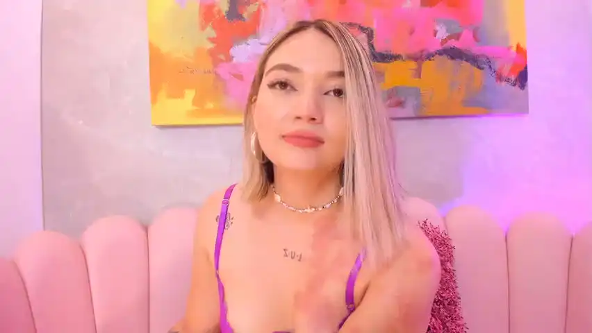 Martinnablue – [Amateur.tv] Free Porn Lips Natural – 2025-11-15 22:38:21