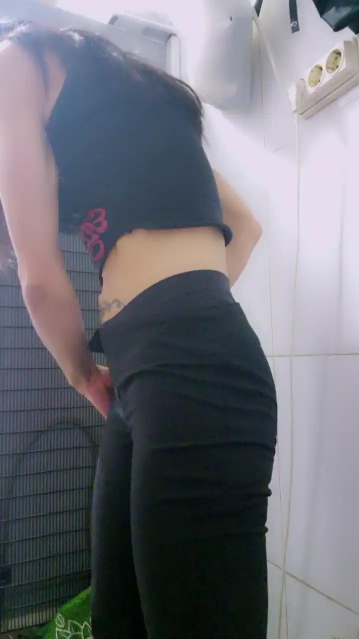 Giulagi – [Cam4] Creamy Show Slut Play – 2026-01-07 00:27:29