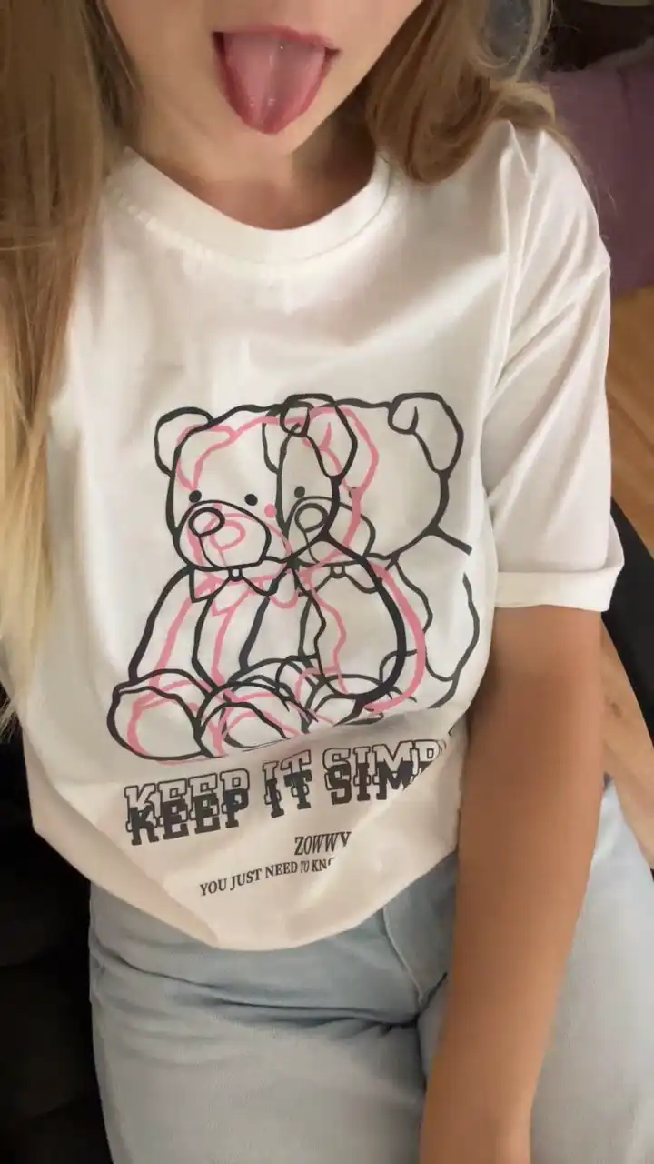 Maikeina – [Xlovecam] College Girl Hot Babe Strips Panties – 2025-06-02 13:49:19