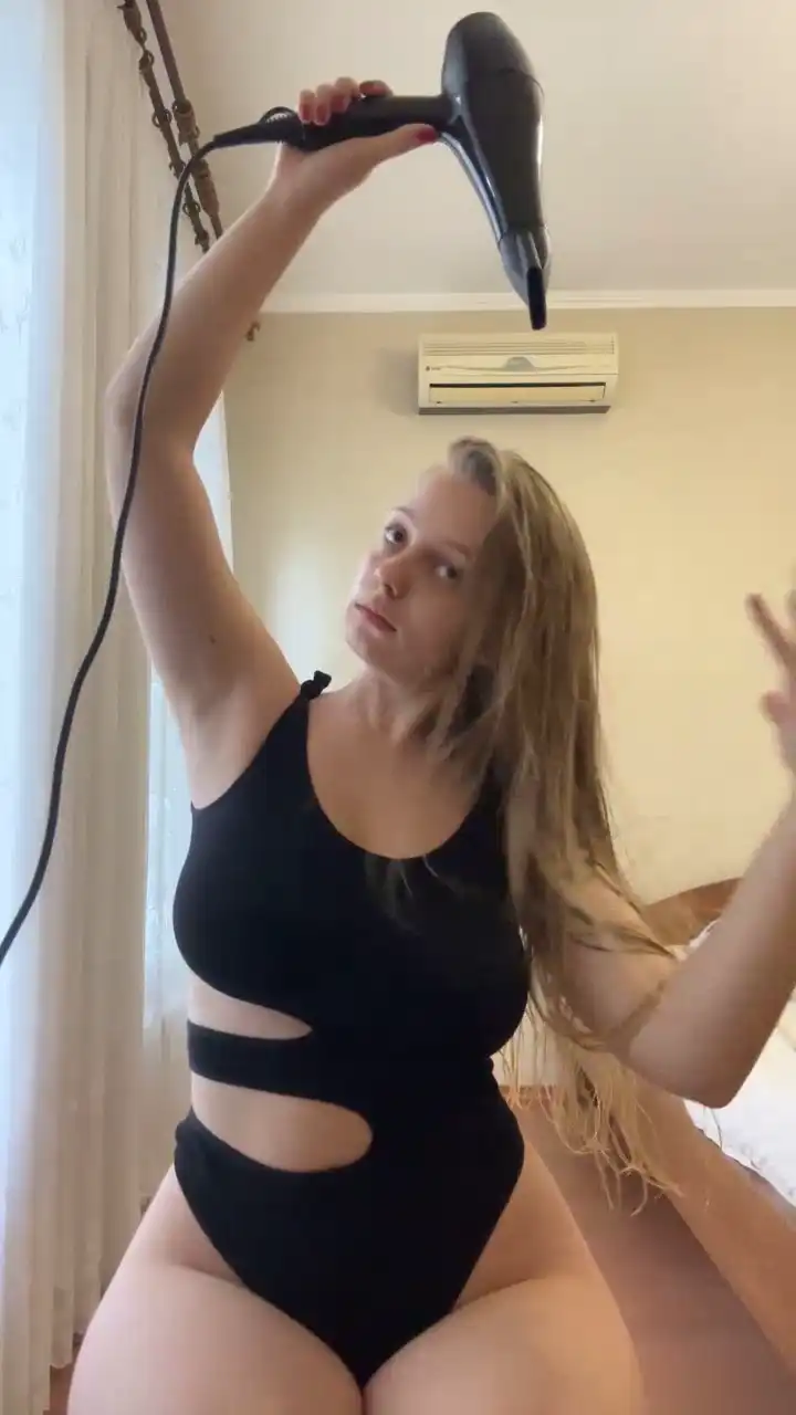Maikeina – [Xlovecam] Erotic Fantastic Boobs Live Show – 2025-11-03 22:56:46