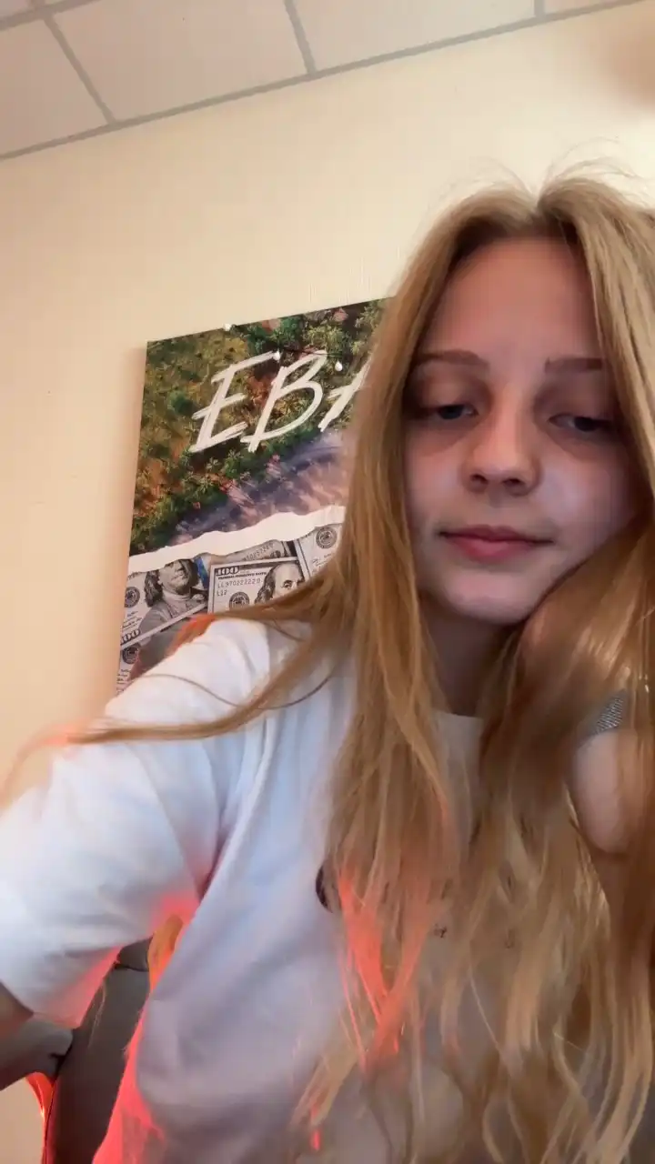 Maikeina – [Xlovecam] Hidden Show Horny Porn – 2026-04-21 15:27:30