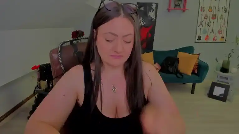 Rachelblis – [Streamate] Nora Domi Babe – 2025-03-21 12:17:47
