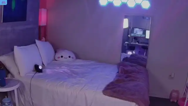 Snowkitty – [Myfreecams] Camgirl Fingering Camera – 2026-06-14 13:35:50