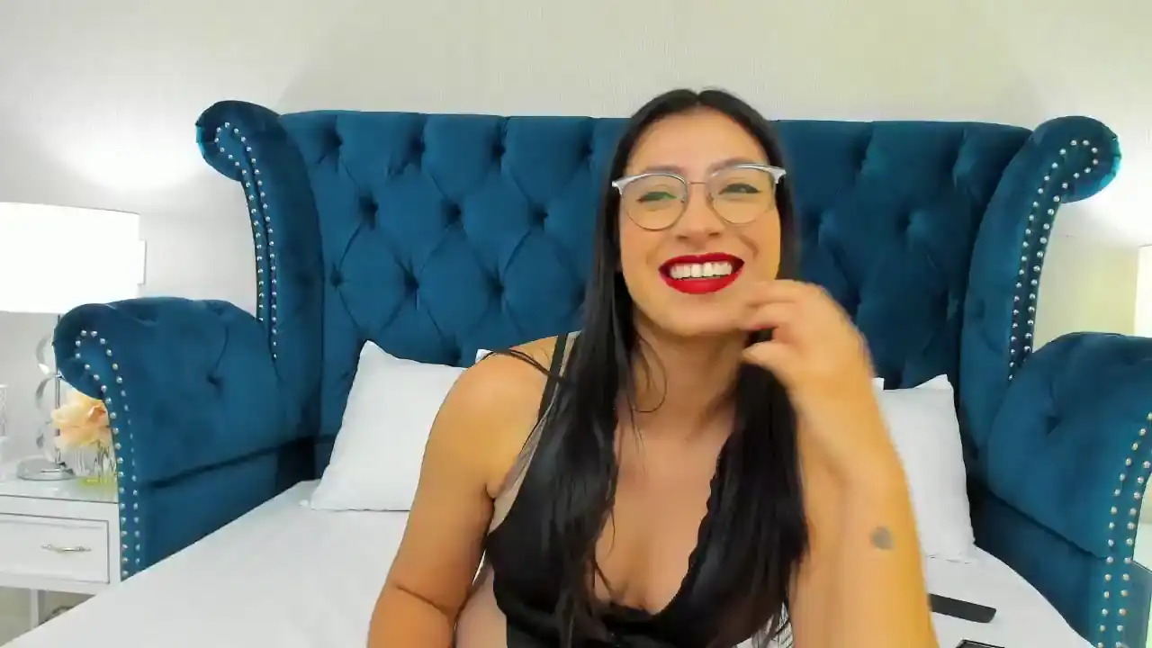 Lucy-minds – [Flirt4free] Sexy Girl Hot Parts Ass – 2025-08-06 10:57:11