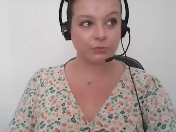 Naughtywifeuk – [Streamate] Webcamsex Art Flashing Ass – 2026-07-27 10:07:03