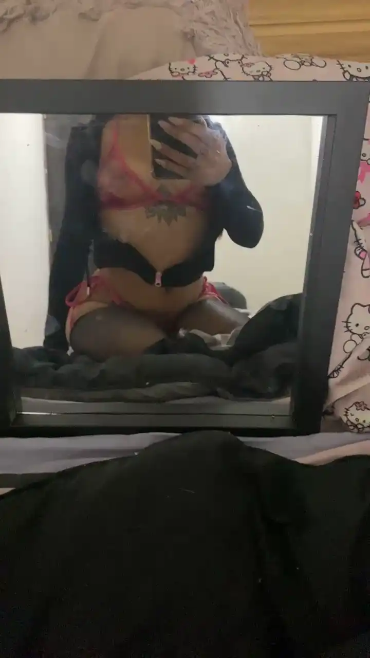 Skrltt – [Cam4] Awesome Lesbian New Record Clip – 2026-01-11 21:42:48