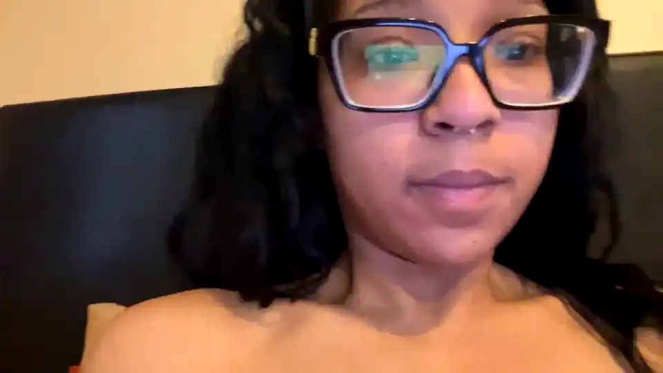 Wanderlustgal – [Myfreecams] Lush Shaved Home Alone – 2025-01-11 17:33:00