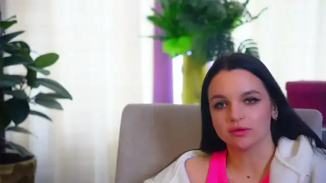 Megan-catlow – [Flirt4free] Fucks Herself Tru Private Nymph – 2025-03-17 23:31:03