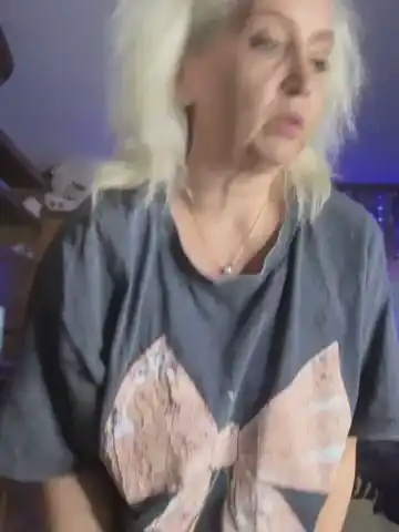 Squirtmilf00 – [Stripchat] Busty Awesome Camwhores – 2025-09-17 04:25:17