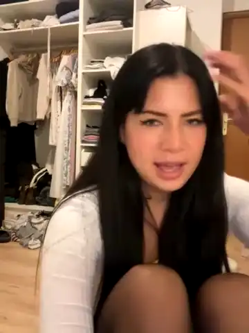 Clairewntr – [Stripchat] Webcam Model Free Porn Surprise – 2026-01-02 13:57:57