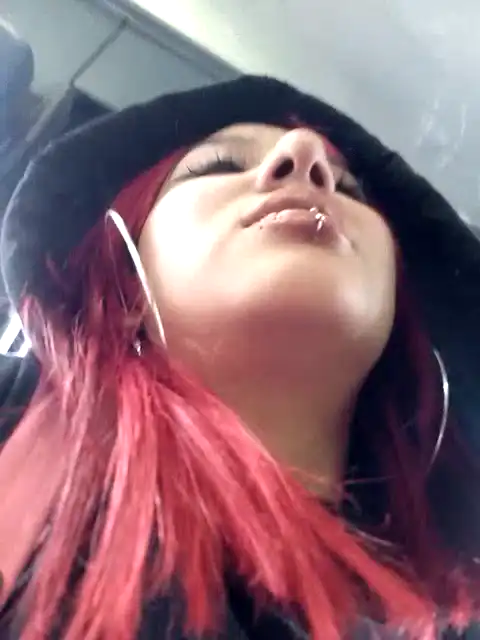 Lilytaylorx – [Xlovecam] New Record Clip Gorgeous Webcam Model – 2026-03-11 21:42:37