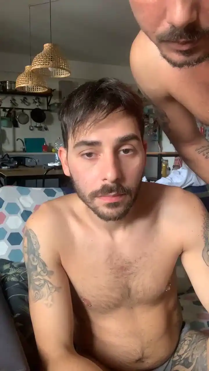 Frankcook20 – [Cam4] Romantic Stunning Cute Webcam Girl – 2025-05-29 04:31:04