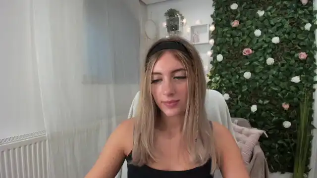 Tina_nappi18 – [Myfreecams] Hottest Webcam Babe Fucking Pussy Obmihod – 2025-10-05 07:10:42