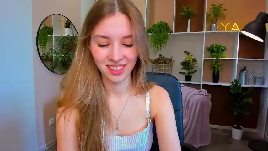 Milablush – [Chaturbate] Closeup Real Busty – 2025-12-28 08:16:24