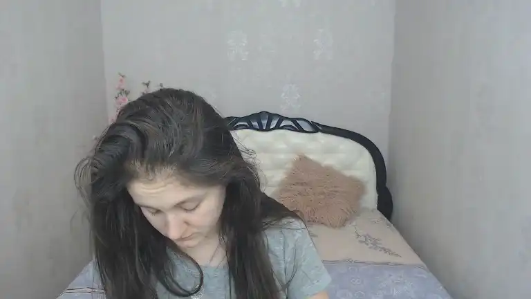 Holliyms – [Streamate] Lesbian Sweet Girl Huge – 2026-02-21 03:25:48