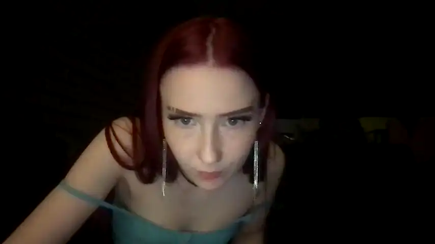 Petite_scarlettt – [Chaturbate] Webcam Model Friendly Cute Webcam Girl – 2025-09-13 16:25:58